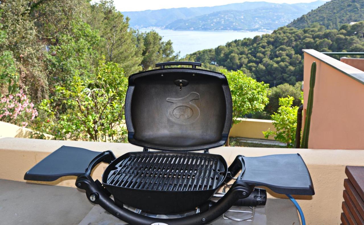 Una Spettacolare Vista Mare - Casa Con Jacuzzi بيرغيجي المظهر الخارجي الصورة